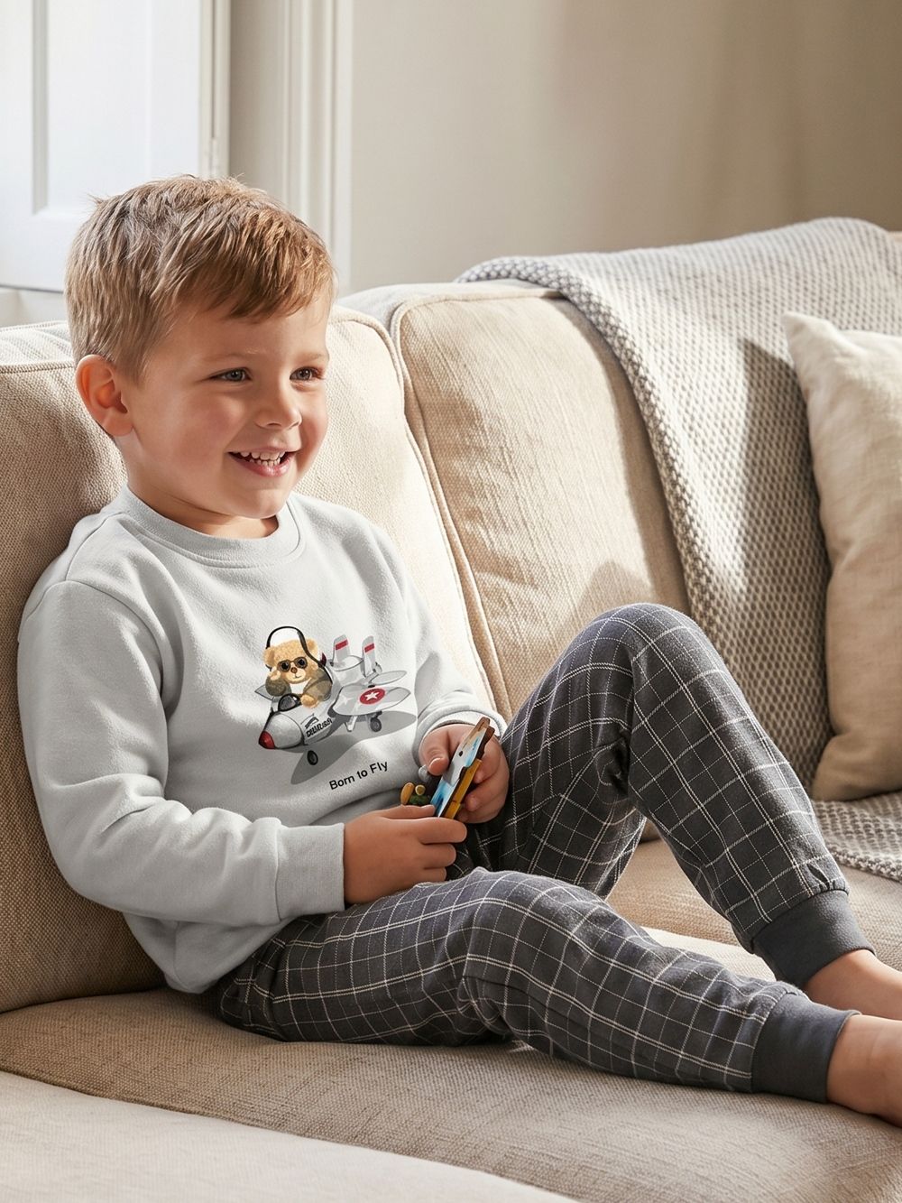 Chlapecké pyžamo BORN TO FLY