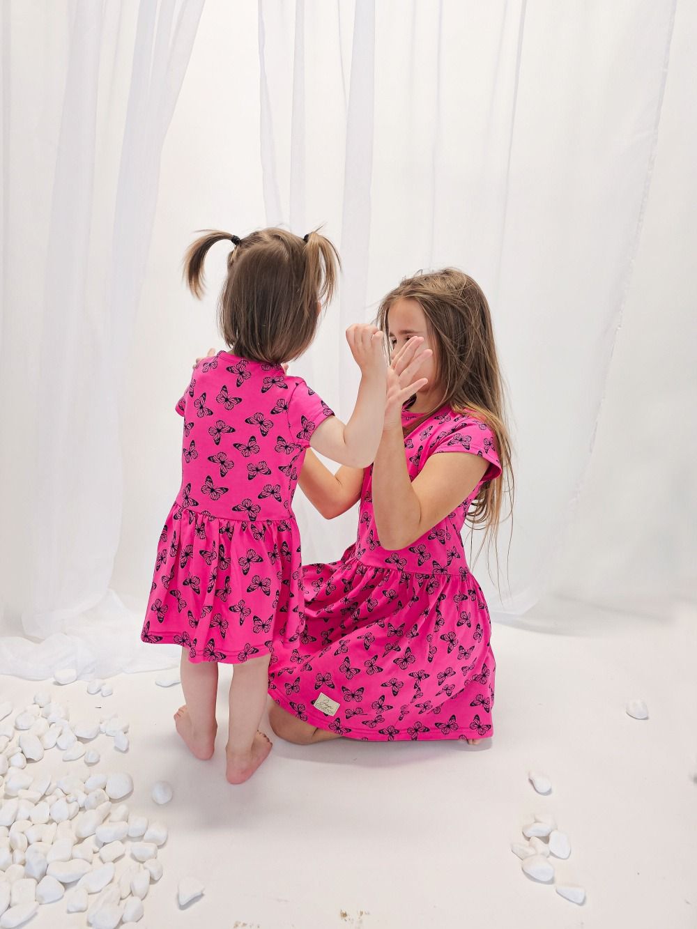 Dívčí šaty bavlněné BUTTERRFLY s krátkym rukávem