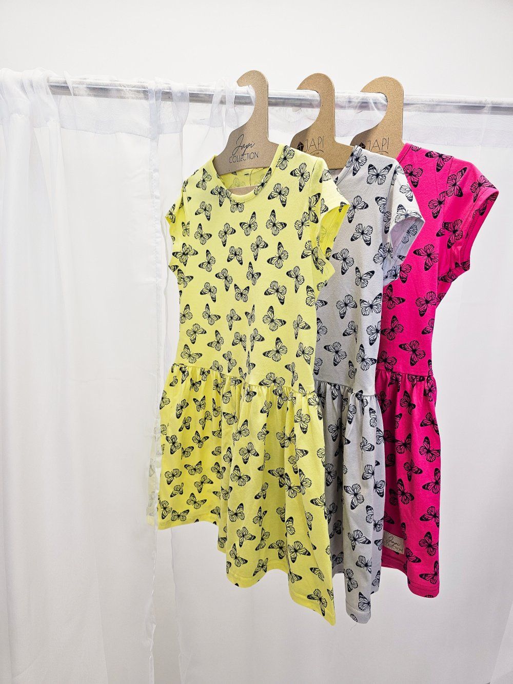 Dívčí šaty bavlněné BUTTERRFLY s krátkym rukávem