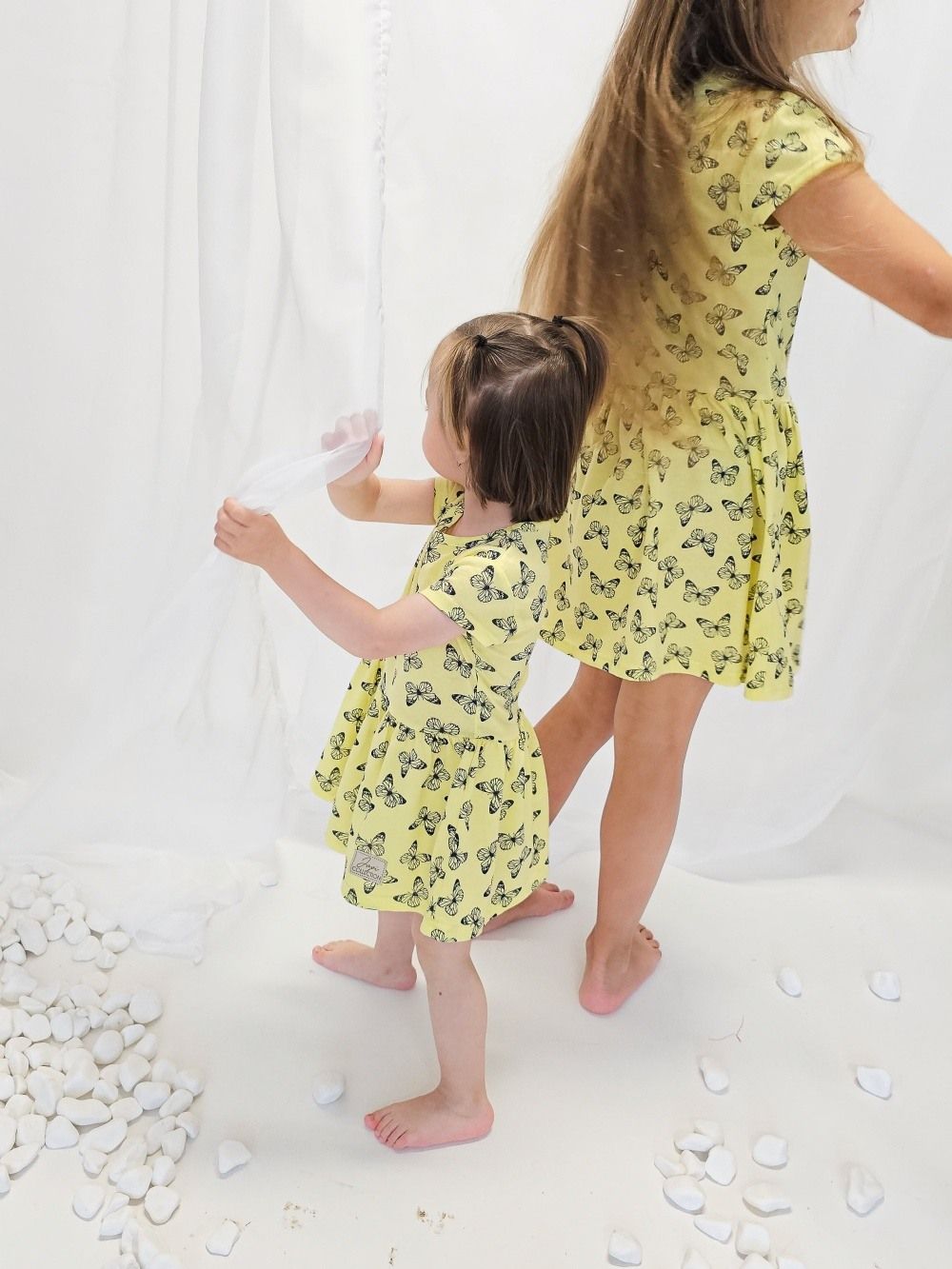 Dívčí šaty bavlněné BUTTERRFLY s krátkym rukávem