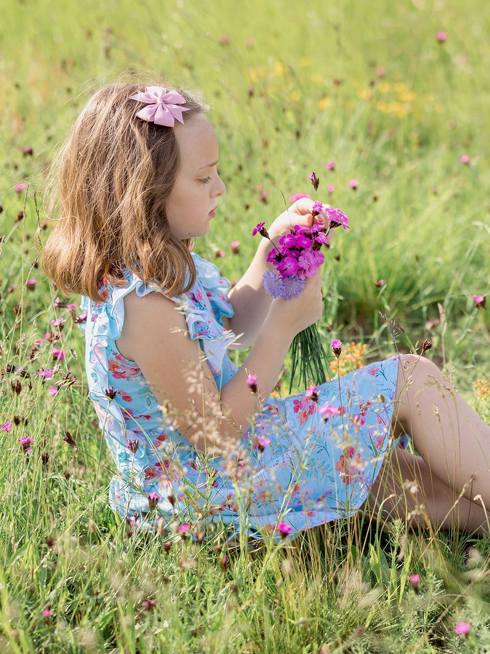 Kvetované dievčenské letné šaty