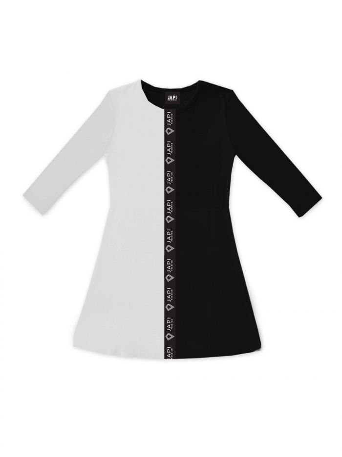 Dívčí šaty sportovní  REVERSE s krátkym rukávem